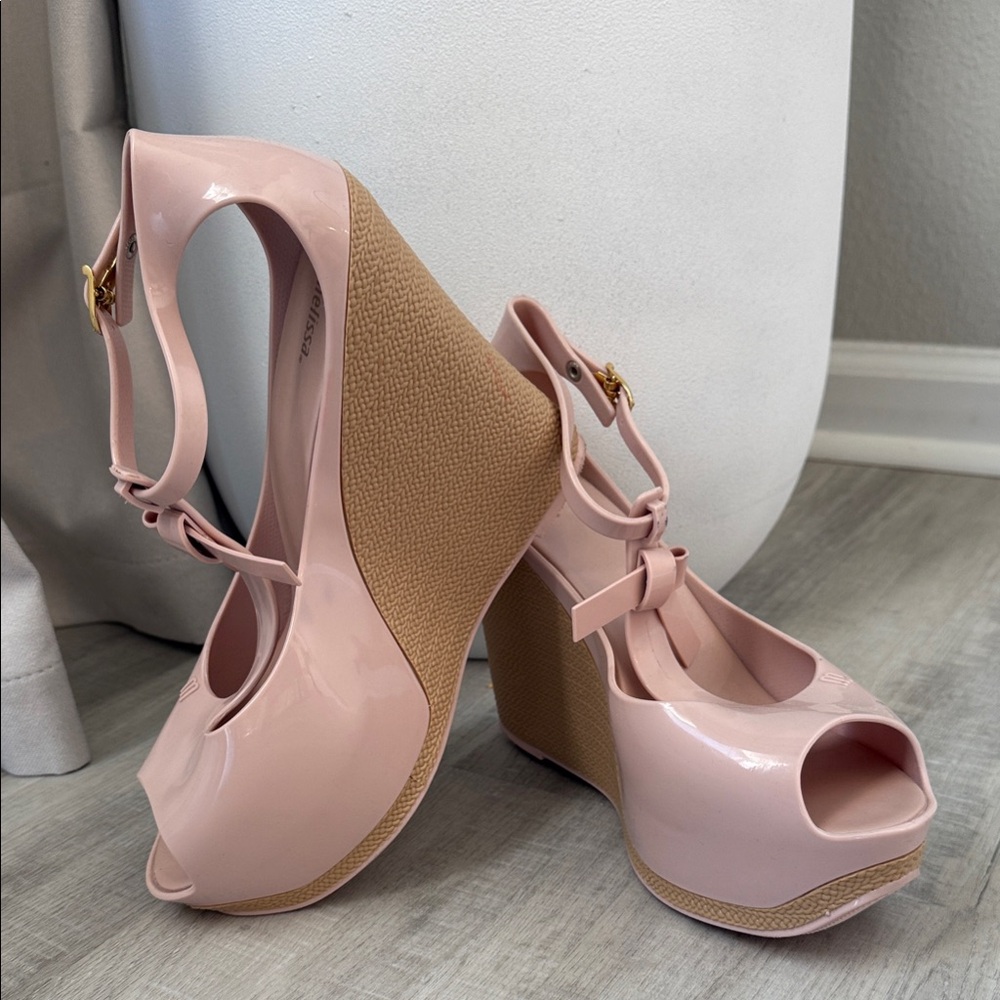 Melissa Light Pink Glossy Wedges